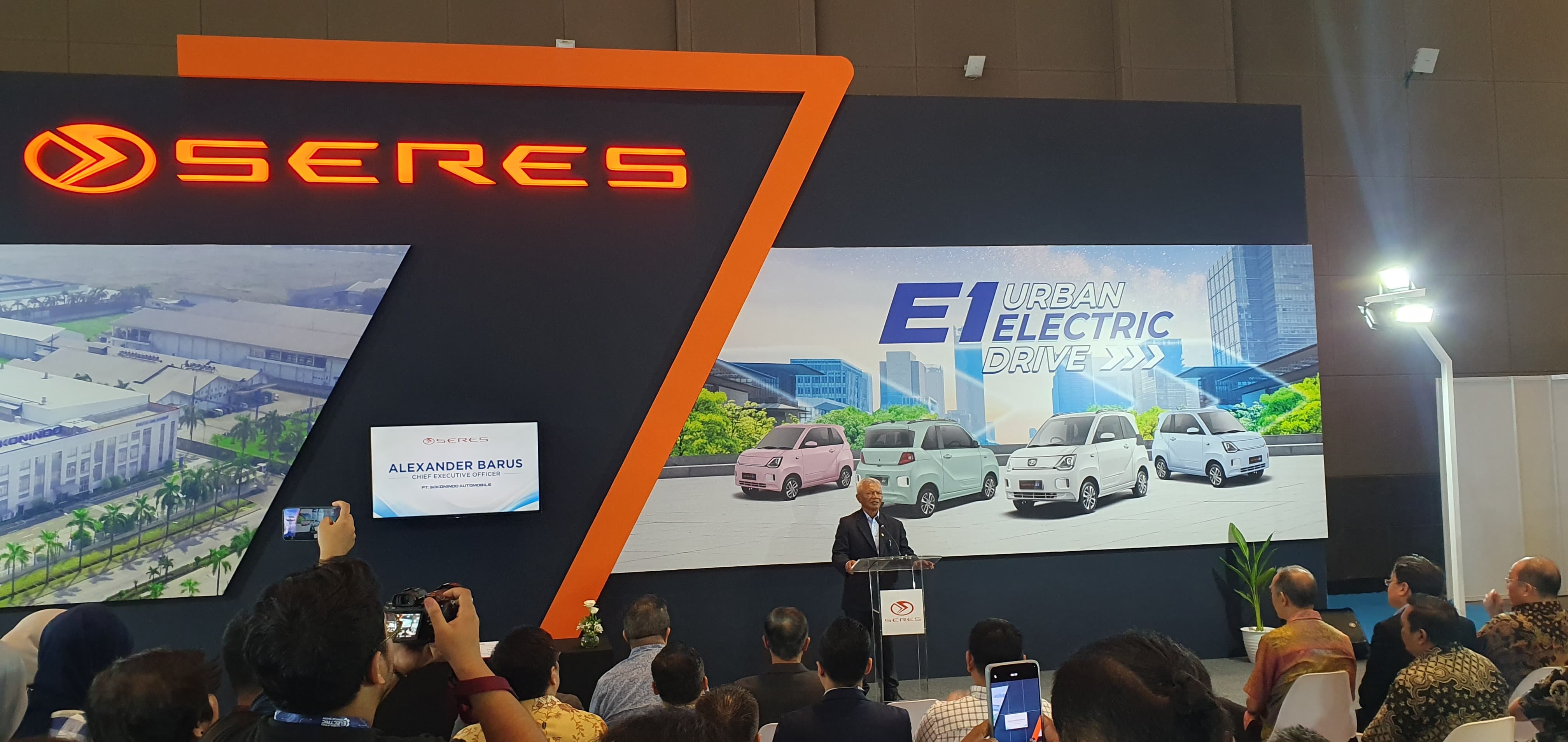 DFSK dan SERES Muncul Lagi di Pameran Mobil Listrik PEVS 2024