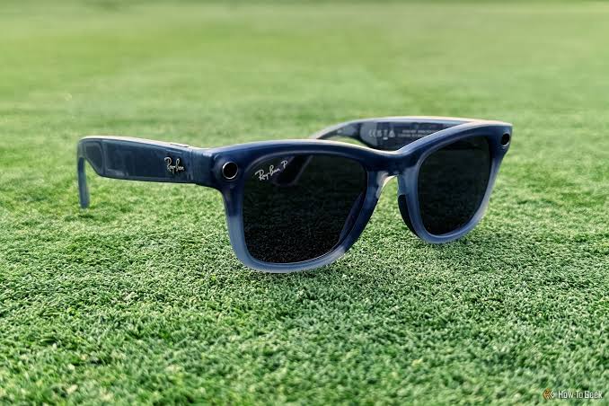 Jagokan Kacamata Ray-Ban, Bos Facebook Kembali Ejek Apple Vision Pro