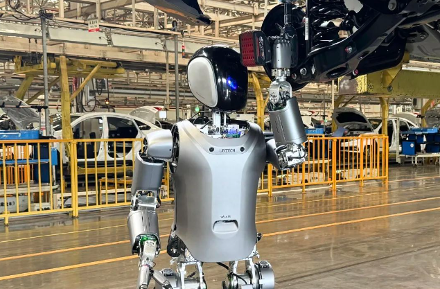 Pabrikan Mobil Asal China Ini Manfaatkan Robot untuk Memproduksi Kendaraan