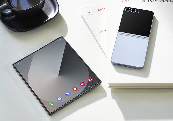 Rumor: Samsung Galaxy Z Flip7 Dapat Upgrade Tipis