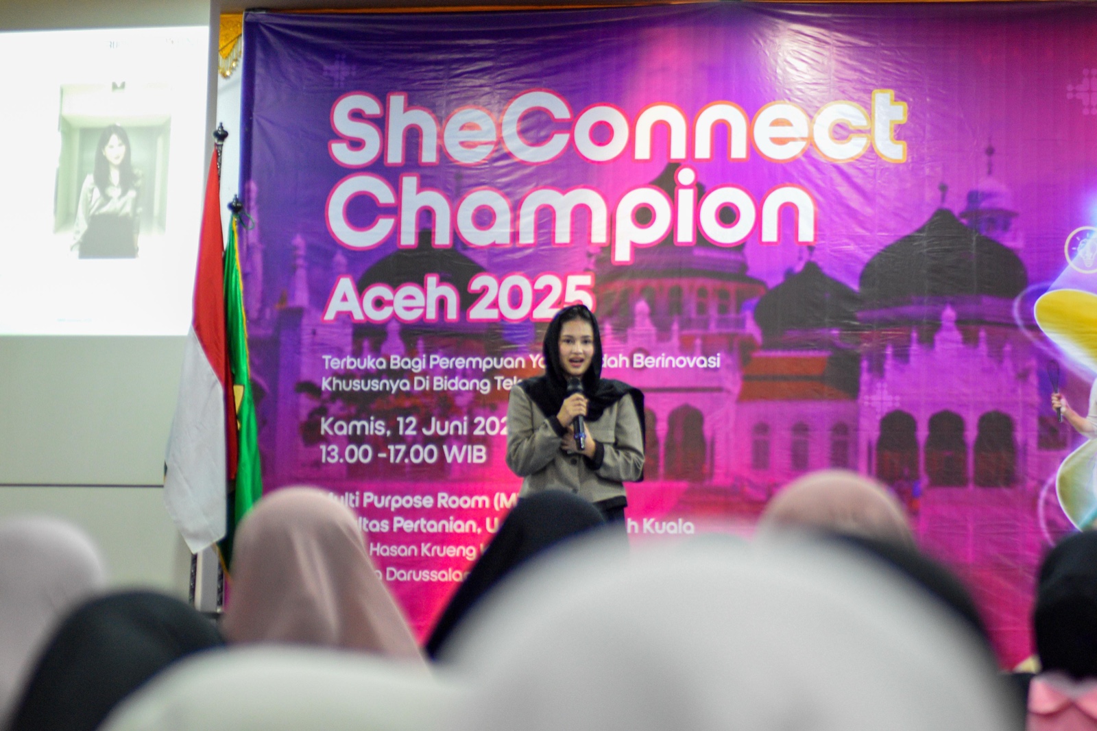 Saat Perempuan Lokal Bertransformasi Jadi Ratu Digital